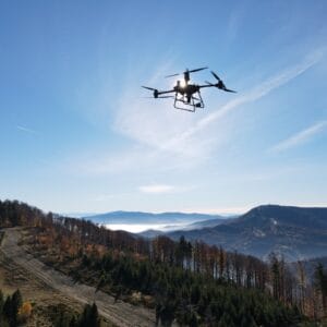 Szkolenie praktyczne – loty ciężkimi dronami (do 180 kg)